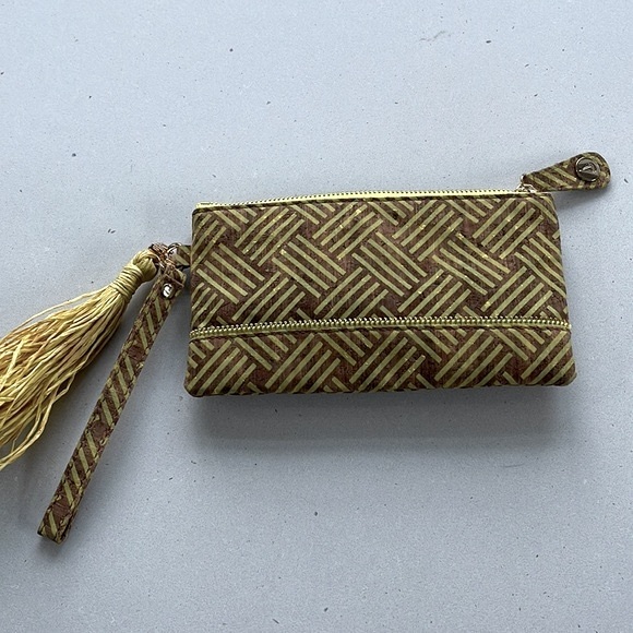 Pretty Ships yellow cork wristlet. NWOT - Picture 9 of 11